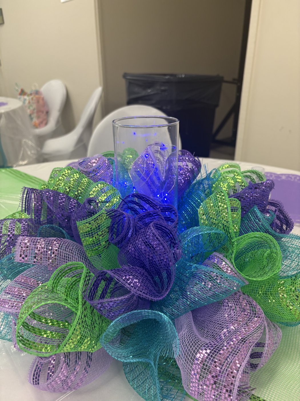 Lighted mesh centerpiece